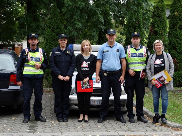 Slika /Autosjedalica uvijek i bez iznimke/5.jpg
